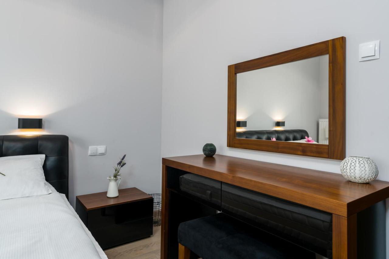Apartments Poznan Towarowa By Noclegi Renters מראה חיצוני תמונה