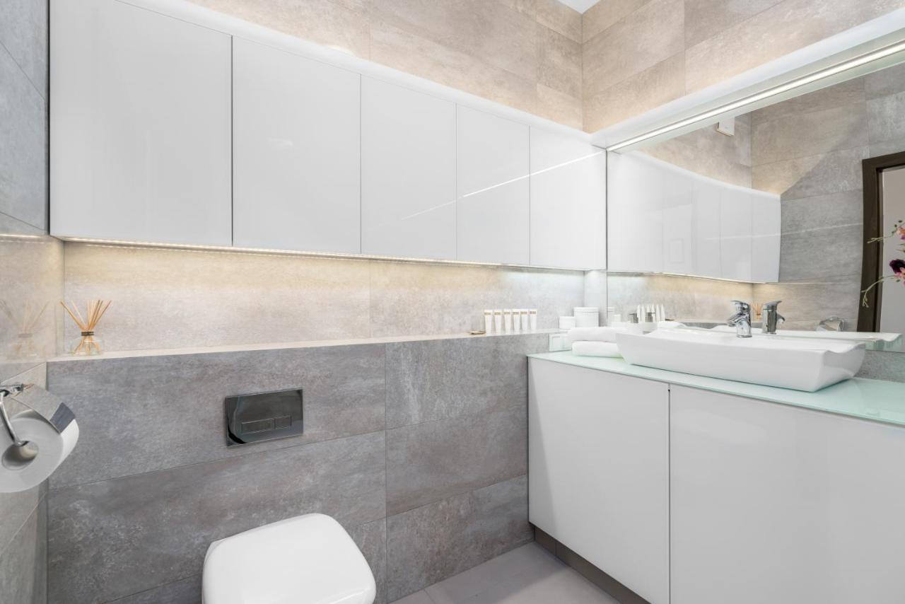 Apartments Poznan Towarowa By Noclegi Renters מראה חיצוני תמונה
